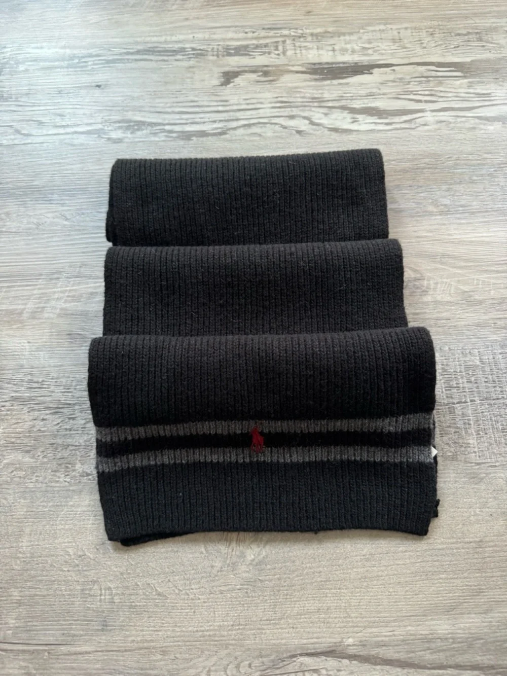 Polo Ralph Lauren Men's Scarf in Black and Gray Stripes. 35% Lambswool, 35%